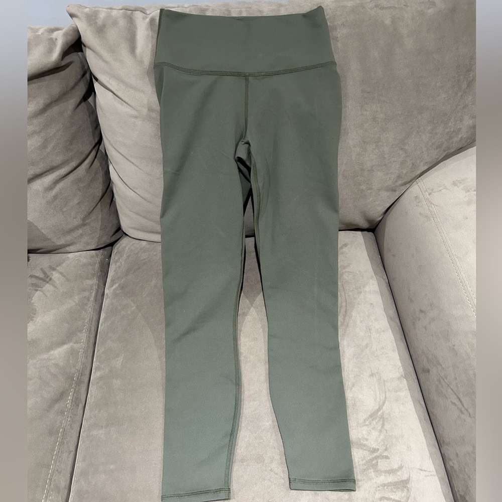 Green Fabletics leggings